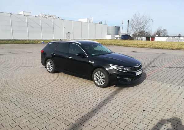 Kia Optima cena 61500 przebieg: 156500, rok produkcji 2017 z Bolesławiec małe 436